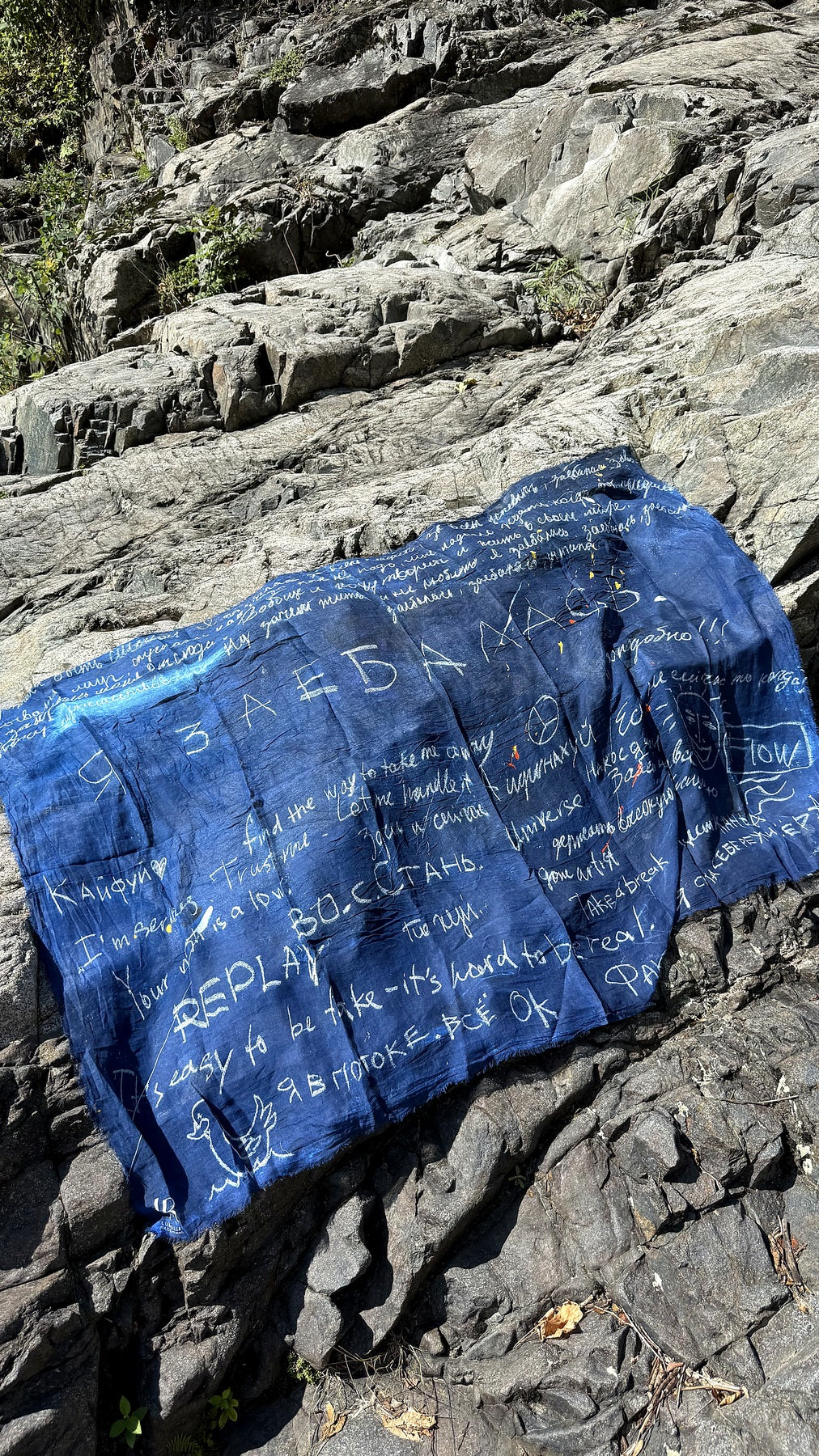 FullArt Woman Tired Soul - Premium Colorful Signed Unisex Foulard - 140X200cm
