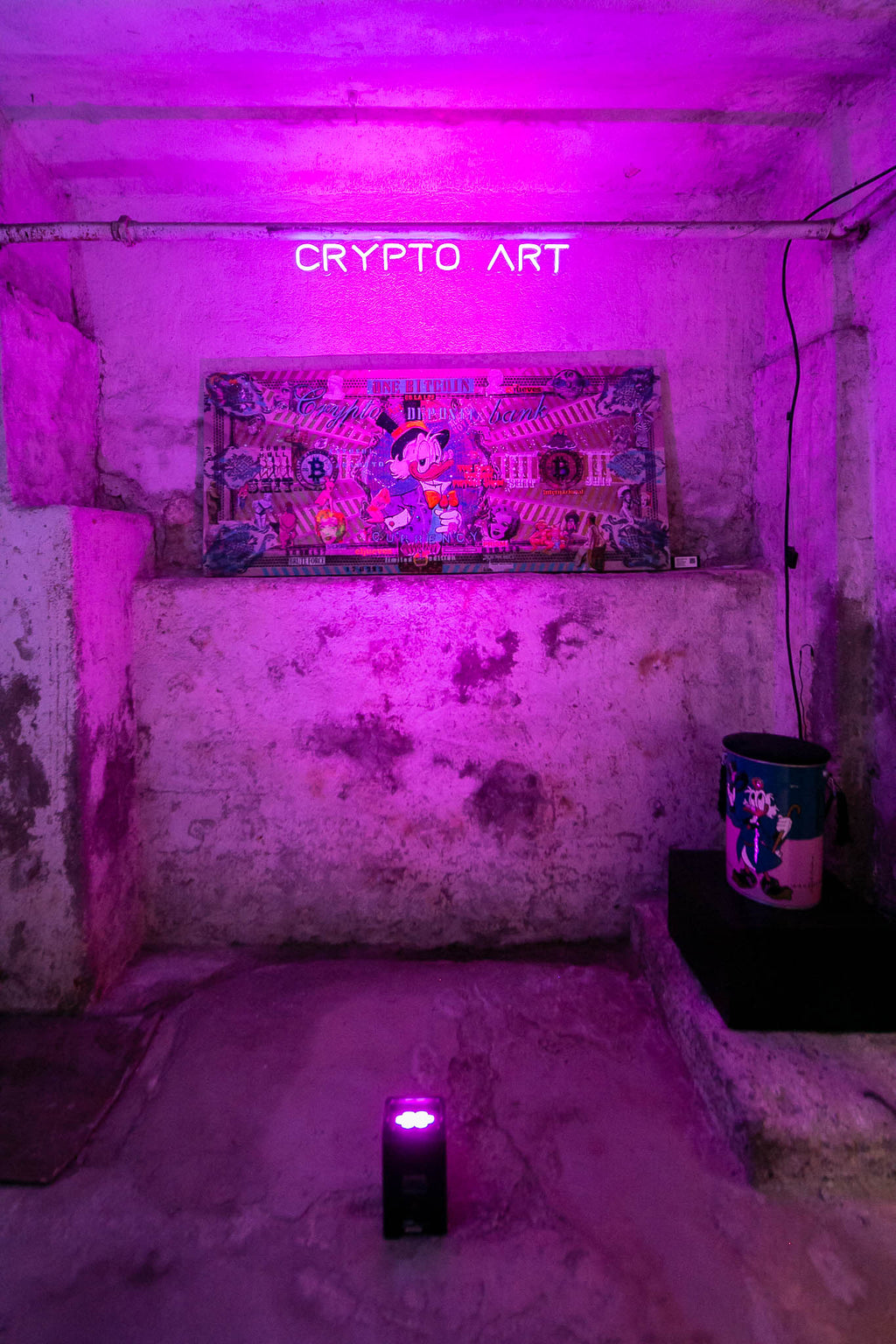 Crypto Dollar 2022 , Multiplo Darte Su Plexiglass 100X200Cm
