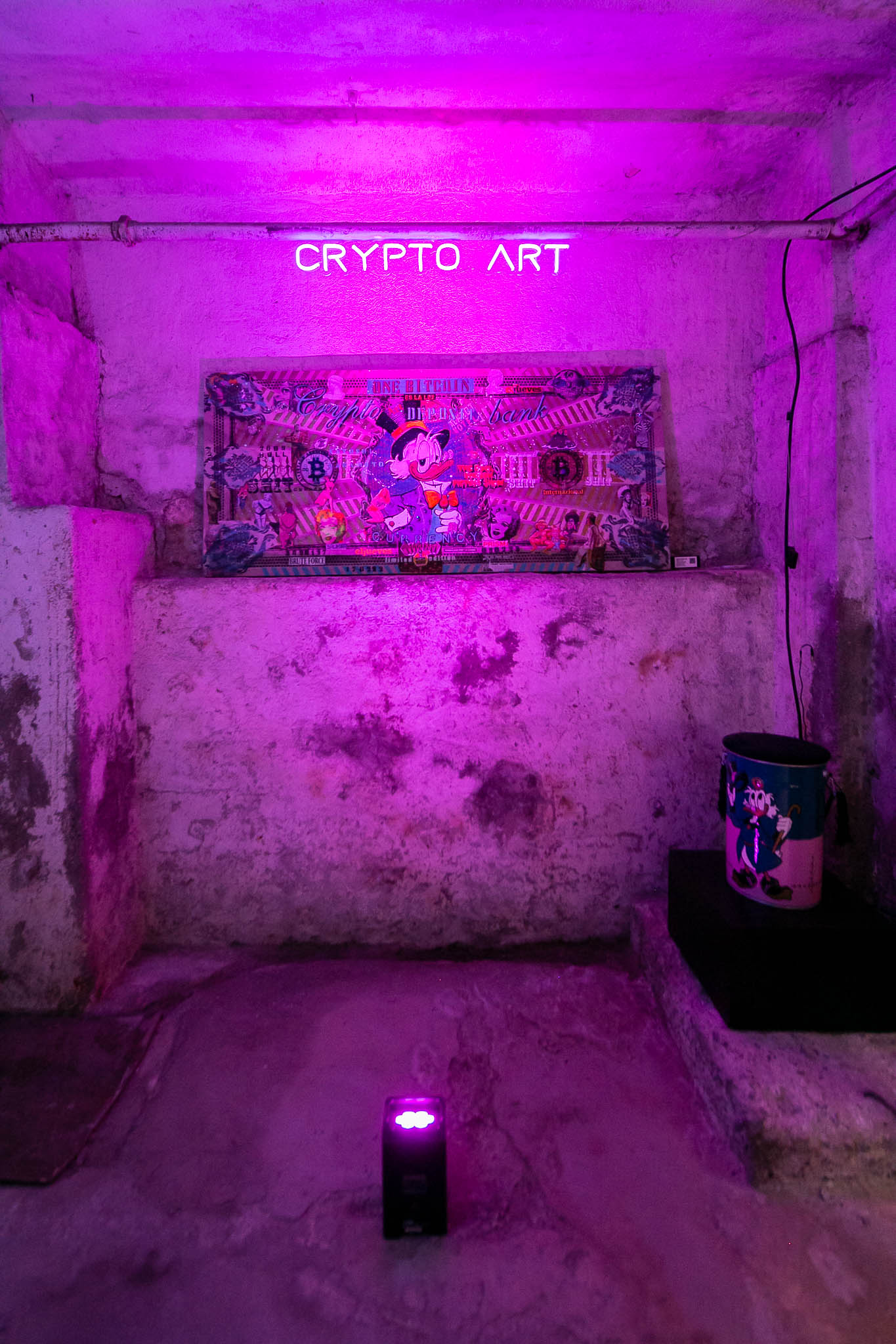 Crypto Dollar 2022 , Multiplo Darte Su Plexiglass 100X200Cm