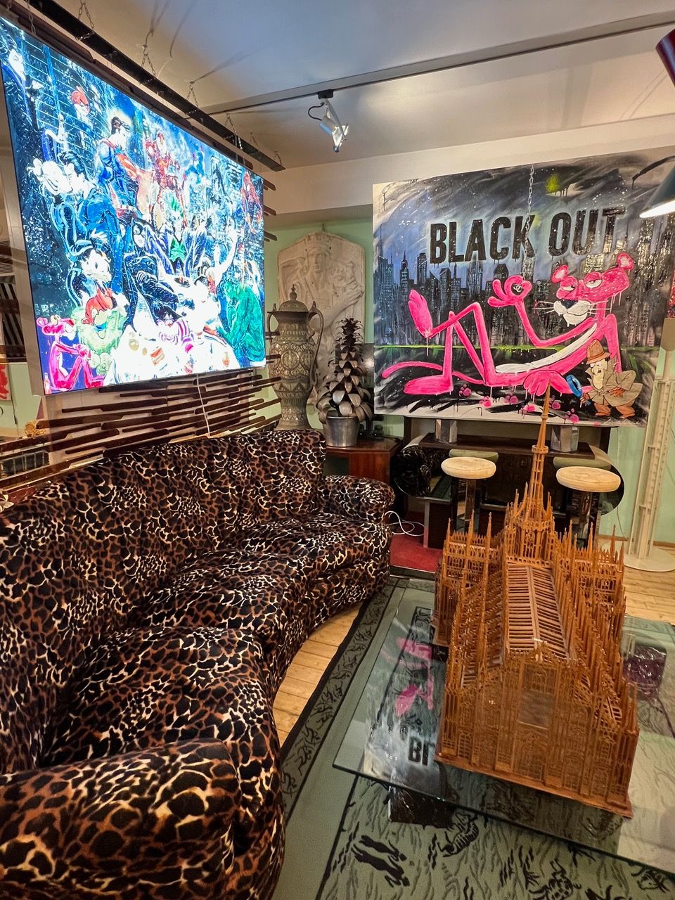 Last Dinner Of Power, Light Box113X160, 2022