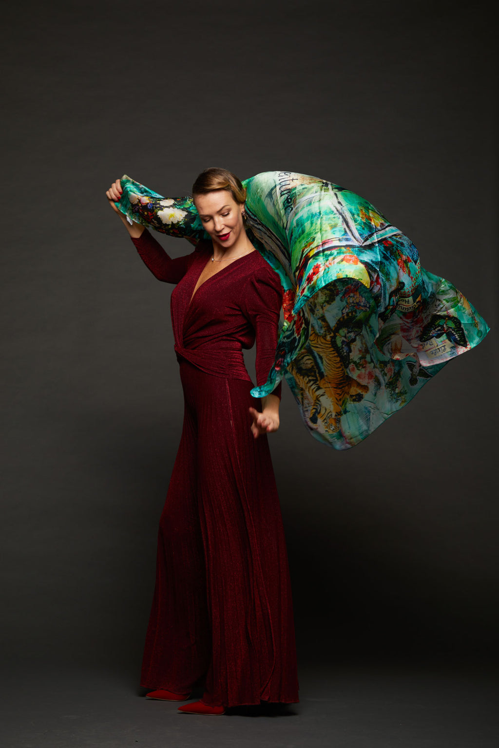 Luxury FullArt In Silk 100% Adventurer 140X140 Art Reborn - Fabrique Du Fragrance, art-to-wear, Limited Edition