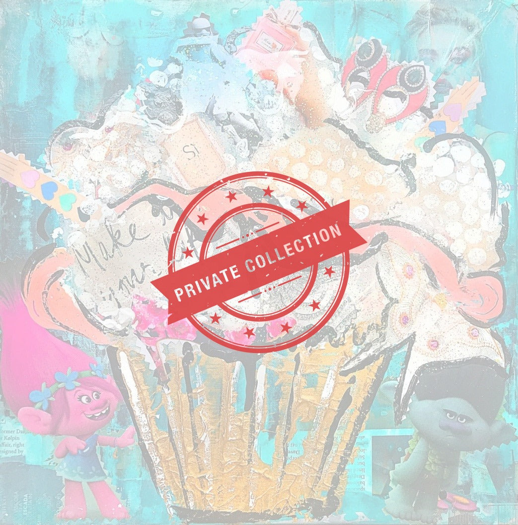 Mini Tiffani Pop Cake 30X30